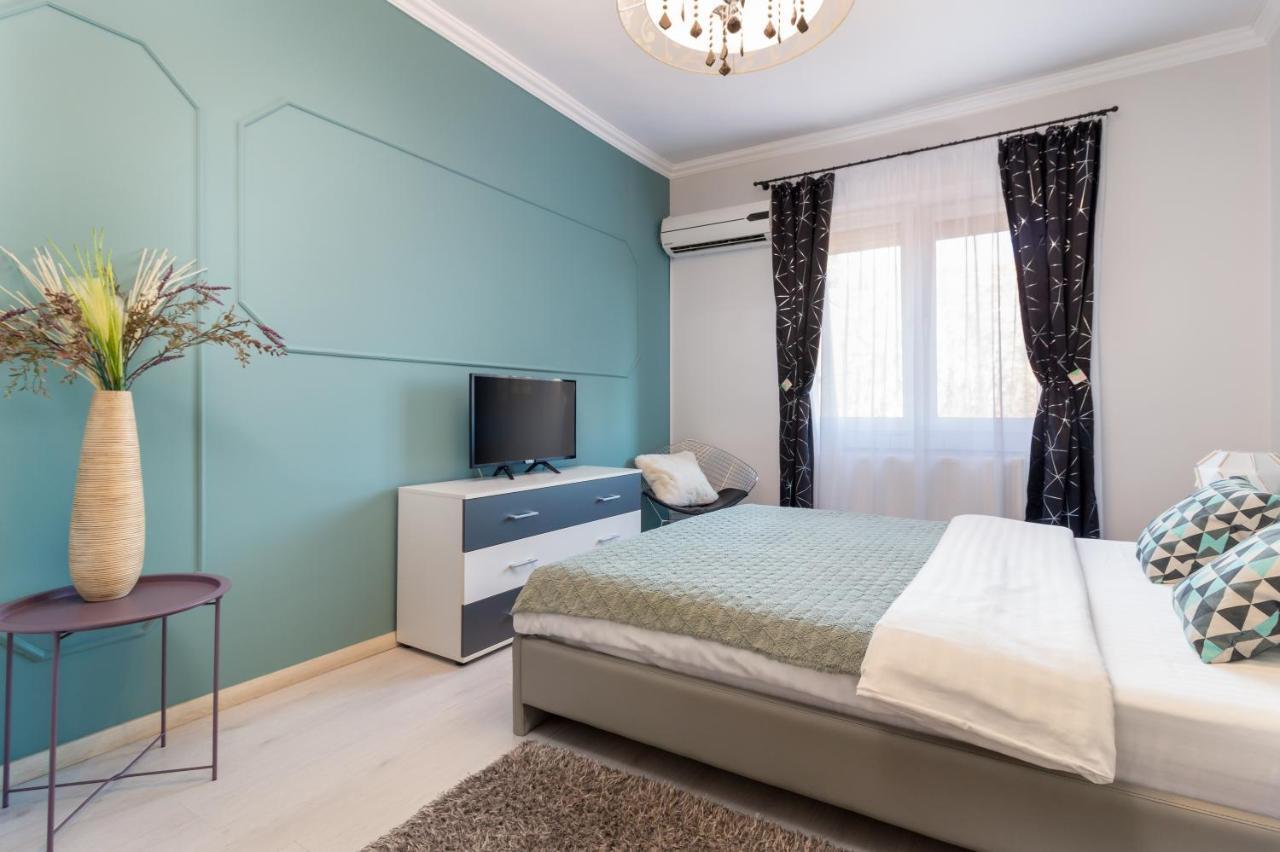 Moonlight Central Apartments Oradea Ngoại thất bức ảnh
