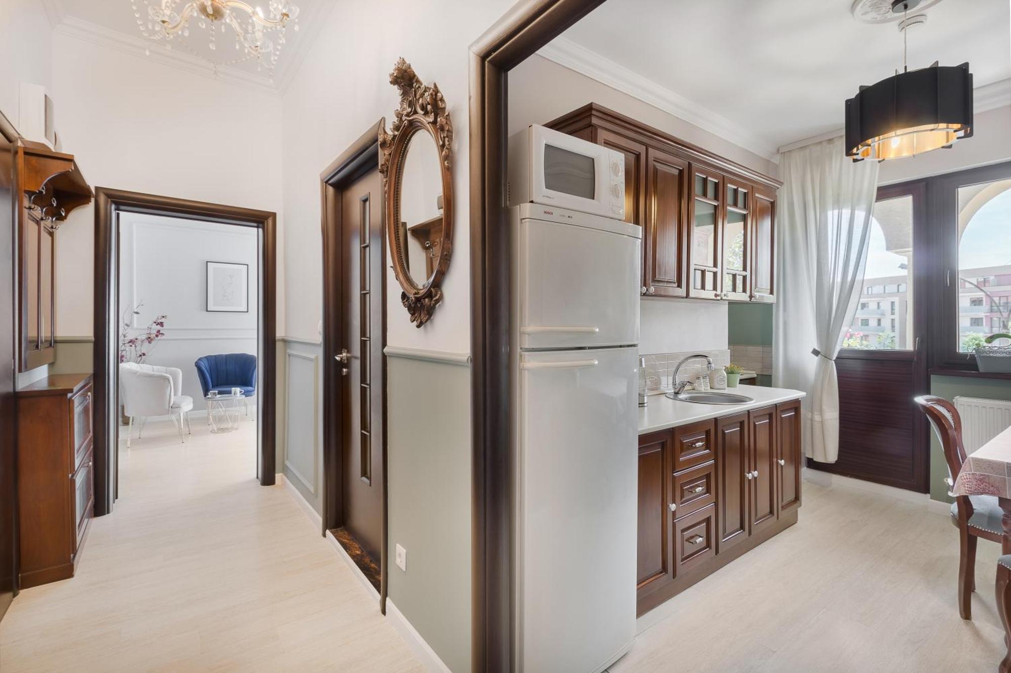 Moonlight Central Apartments Oradea Ngoại thất bức ảnh